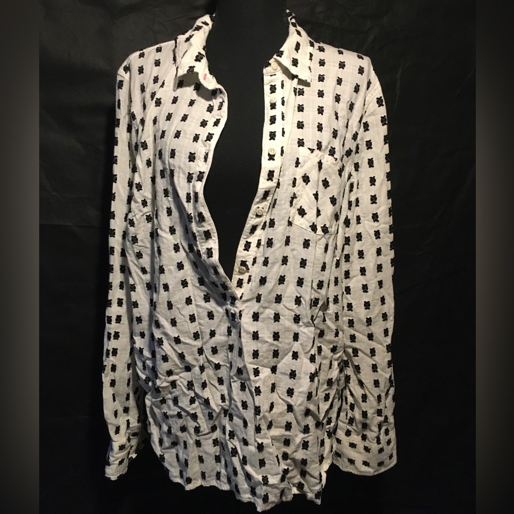 White & Black Tunic - Picture 2 of 6
